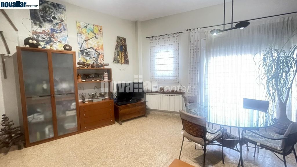 PIS A SANT PERE AMB PISCINA COMUNITÀRIA, PARKING I TRASTER