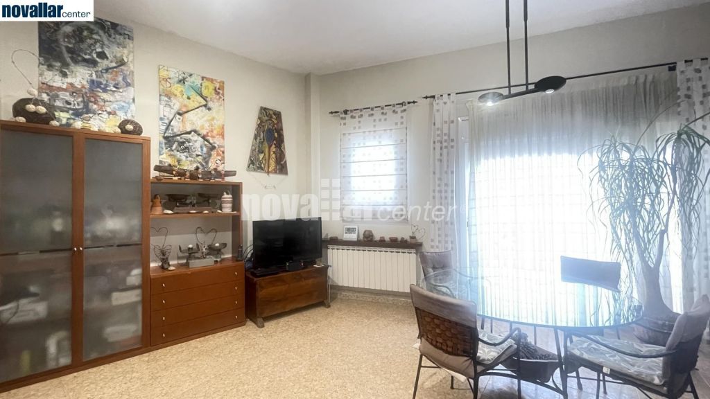 PIS A SANT PERE AMB PISCINA COMUNITÀRIA, PARKING I TRASTER