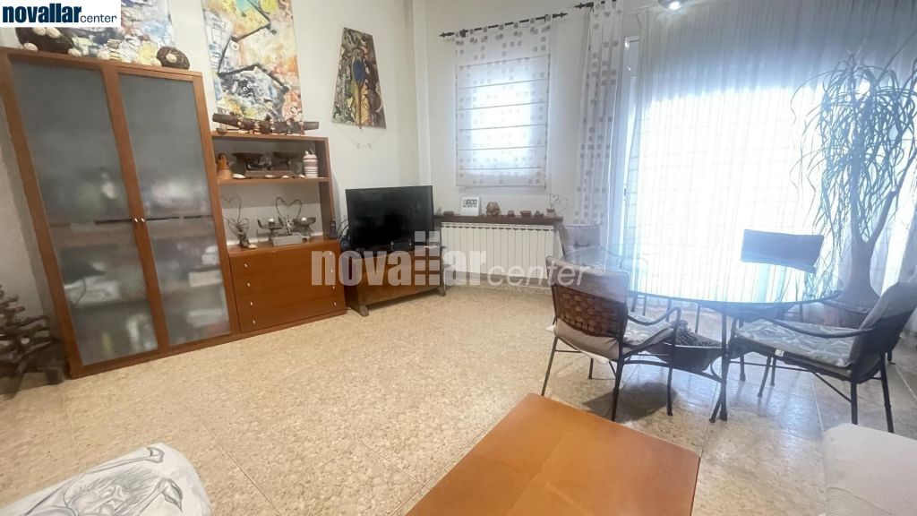 PIS A SANT PERE AMB PISCINA COMUNITÀRIA, PARKING I TRASTER