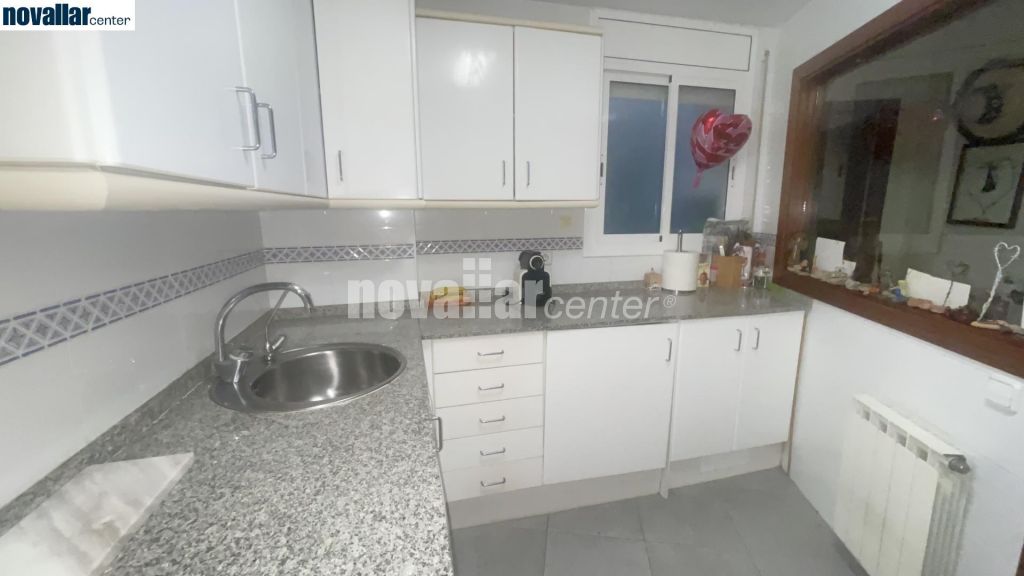 PIS A SANT PERE AMB PISCINA COMUNITÀRIA, PARKING I TRASTER