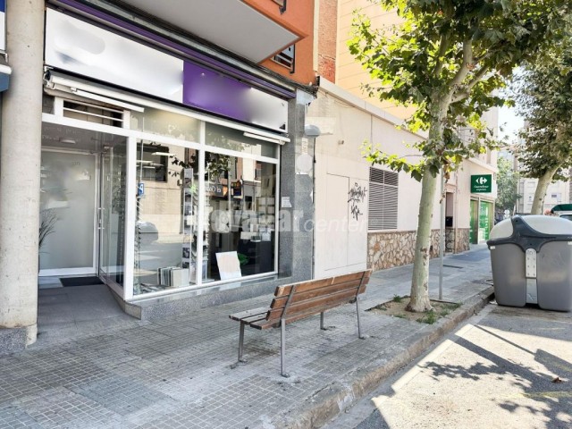 EXCELENTE LOCAL COMERCIAL EN LA CARRETERA RELLINARS