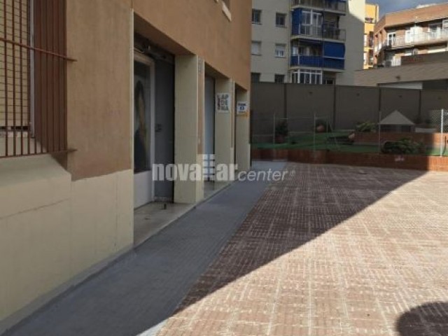 LOCAL COMERCIAL A PIE DE CALLE