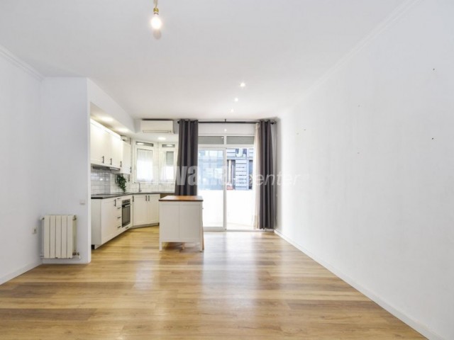 ÁTICO REFORMADO DE 5 HABITACIONES CON GARAJE EN CA N