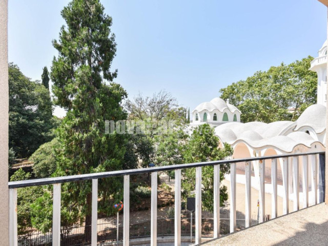 VIVIENDA ÚNICA EN EL PARC DE SANT JORDI, CON VISTAS A LA MASÍA FREIXA