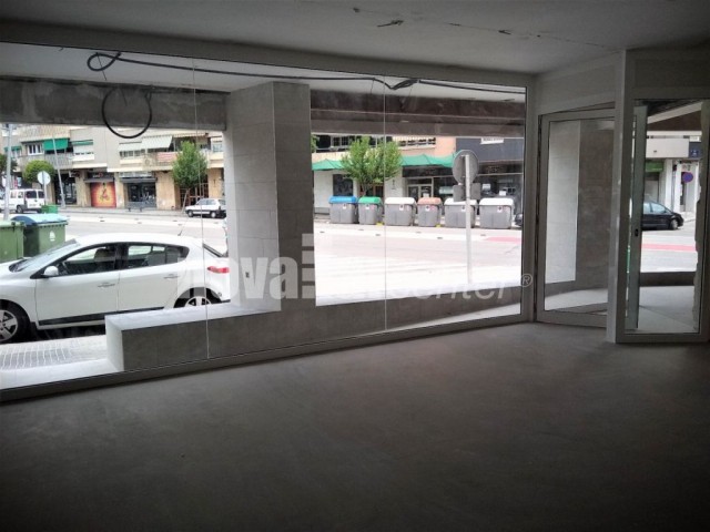 Local reformado en alquiler en Can Boada