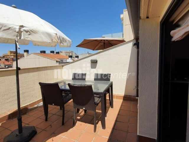 DÚPLEX AMB TERRASSA I DUES PLACES DE PARKING