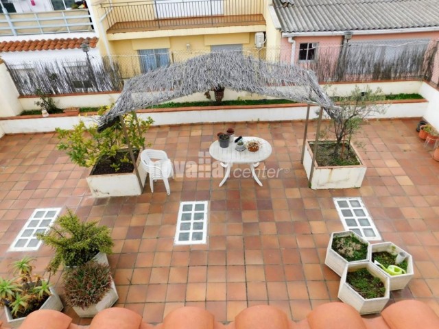 ESPAIOSA CASA A LA GRIPIA