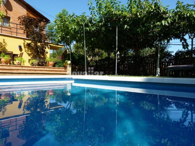 TORRE CON PISCINA PROPIA EN LA ZONA DE CAN MIR