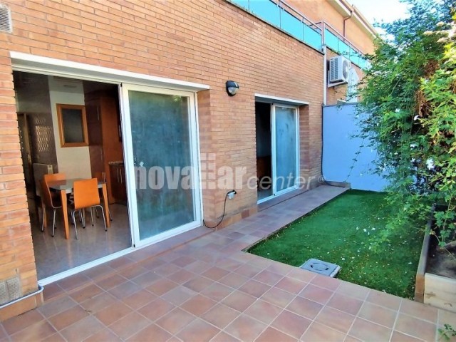 CASA AMB 4 HABITACIONS, JARDÍ, GARATGE DOBLE I 3 TERRASSES A SANTA PERPÈTUA DE MOGODA
