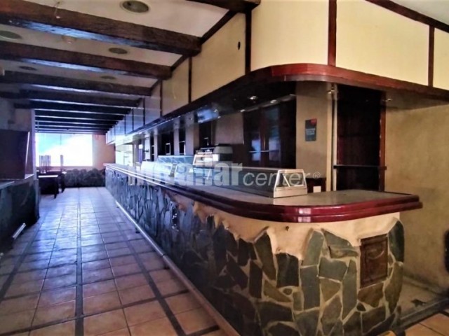 LOCAL COMERCIAL DE 158 METROS EN EL CENTRO DE TERRASSA