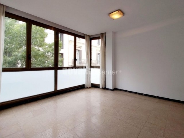PIS DE 3 HABITACIONS AL CENTRE. IDEAL INVERSORS