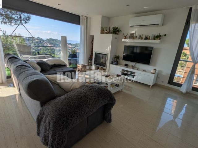 CASA DE 4 HABITACIONES Y 2 BAÑOS EN CAN PALET DE VISTA ALEGRE